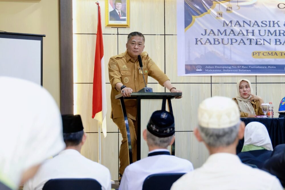 Berangkat 4 Desember, Wakil Bupati Barru Lepas 50 Jamaah Umrah, Mayoritas Imam dan Guru Ngaji